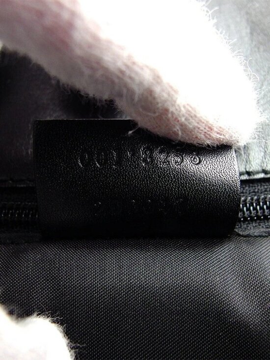 GUCCI Shoulder Bag Black Silver Women Authentic secondhand - Picture 5 of 7